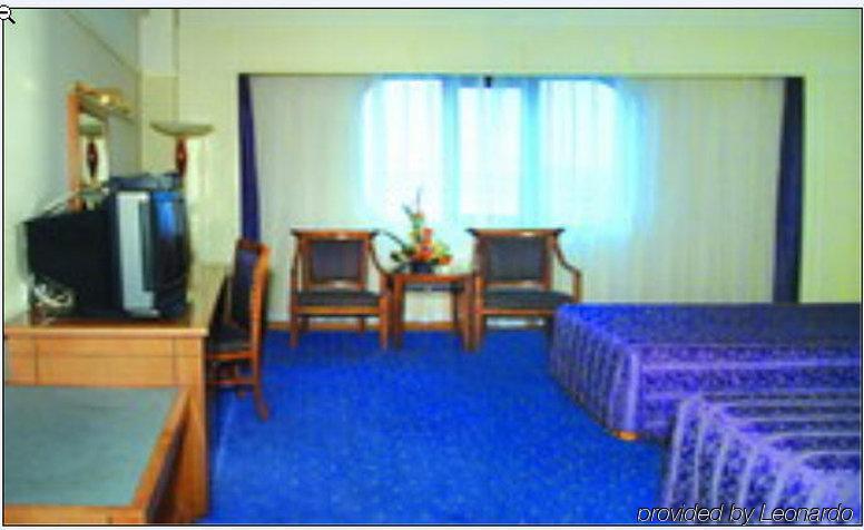 Crown Otel Vuhan Oda fotoğraf