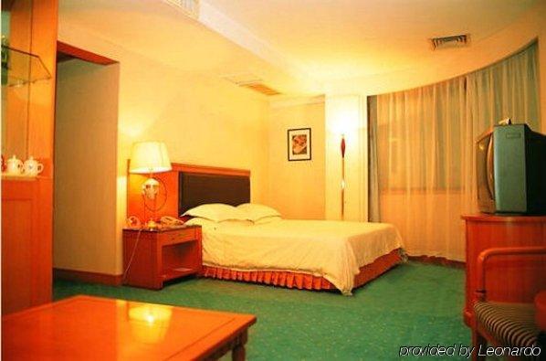 Crown Otel Vuhan Oda fotoğraf